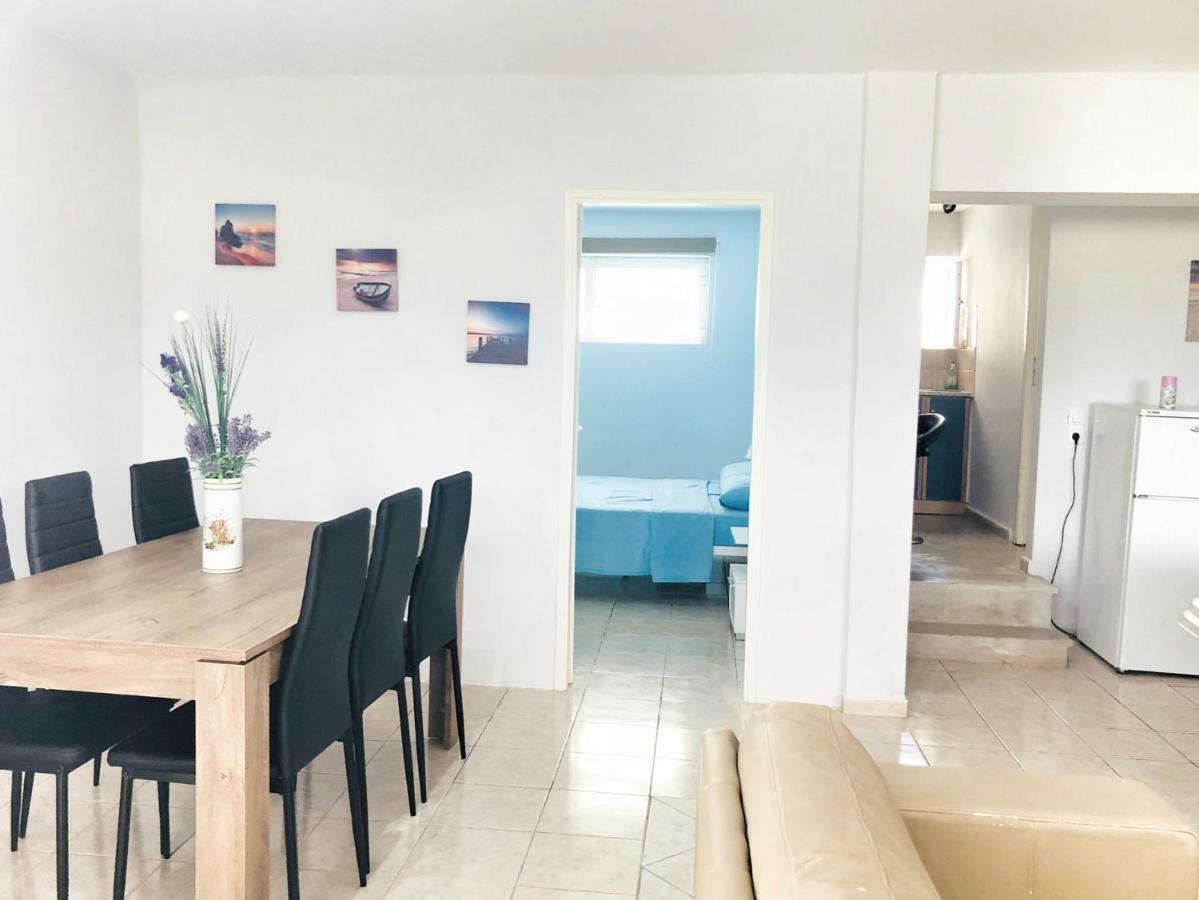 Renovated Apt Close To Beach Wifi Ac Anáviszosz Kültér fotó